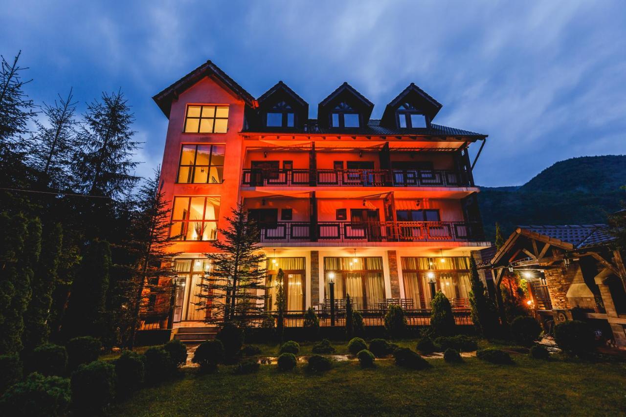 River Retreat Lotrioara Exterior foto